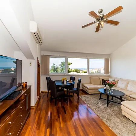 Apartamento Mara *